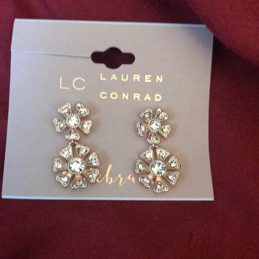 Lc Lauren Conrad Hanging GoldRhinestone Earrings 9$